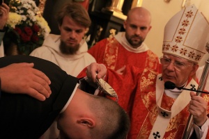 arcybiskup jędraszewski chrzci